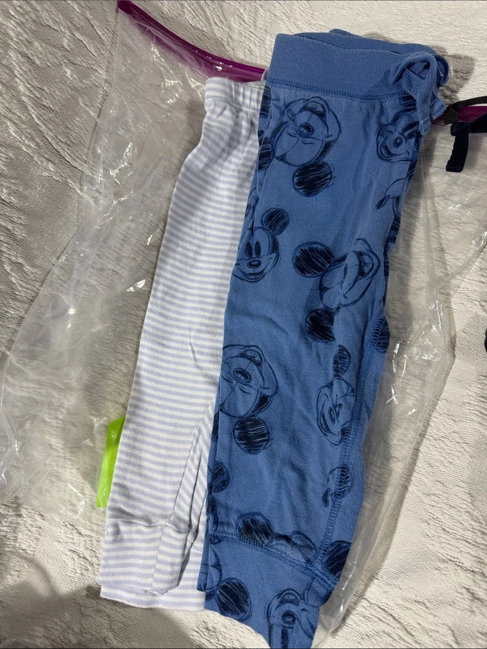Mixed Boys' joggers pants And Gap sweat pants bundle - Blue, Gray, White